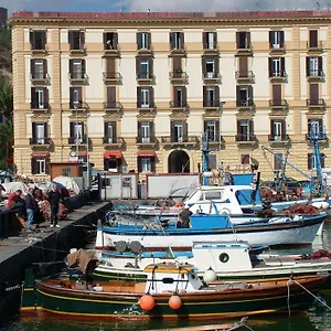Bed & Breakfast Caracciolo 10, Napoli